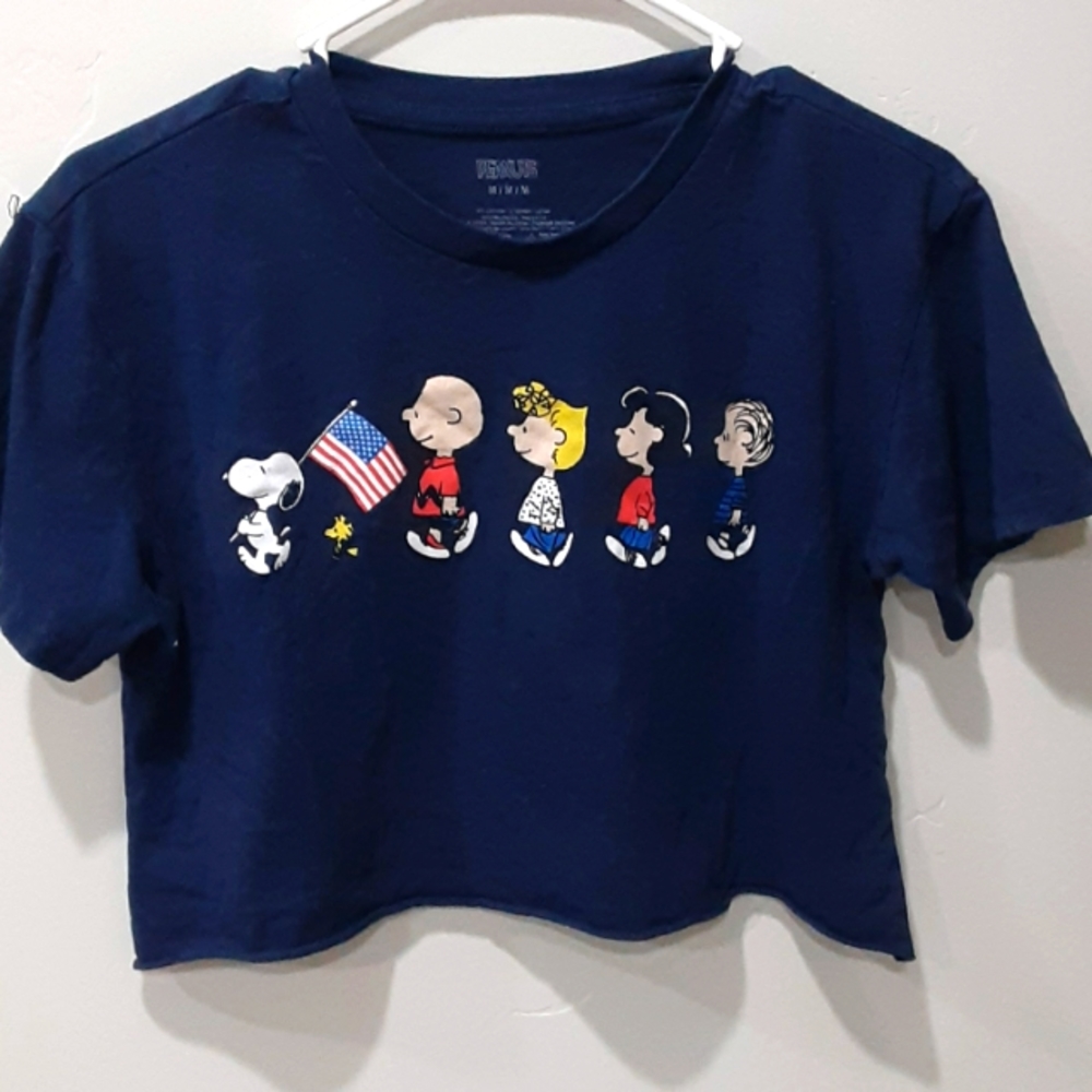 Charlie Brown crop top women's size small with the word peanuts on the back